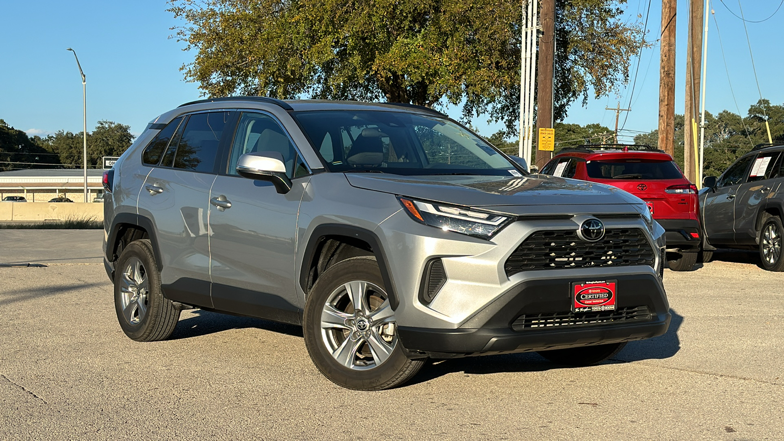 2024 Toyota RAV4 XLE 38