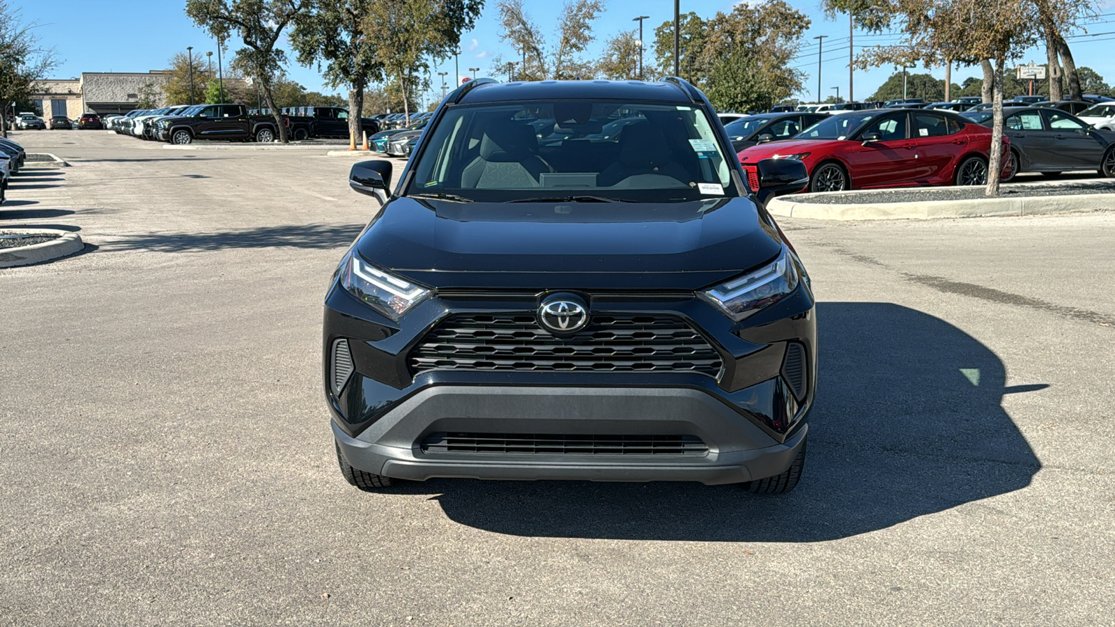 2022 Toyota RAV4 XLE 2