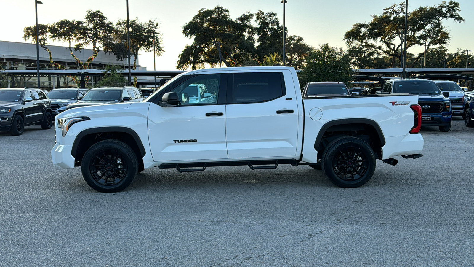 2023 Toyota Tundra SR5 4