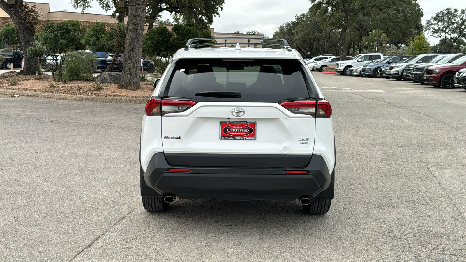 2023 Toyota RAV4 XLE 6