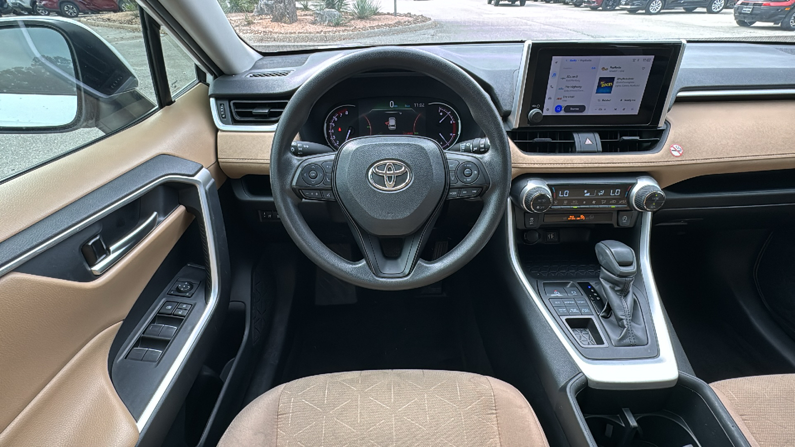 2023 Toyota RAV4 XLE 19