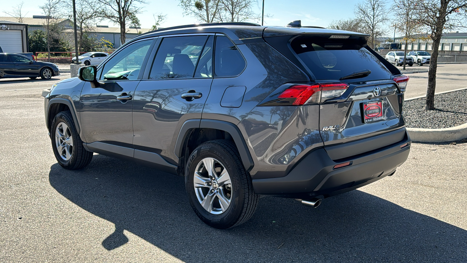 2022 Toyota RAV4 XLE 5