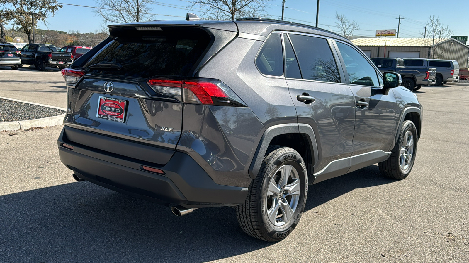 2022 Toyota RAV4 XLE 7