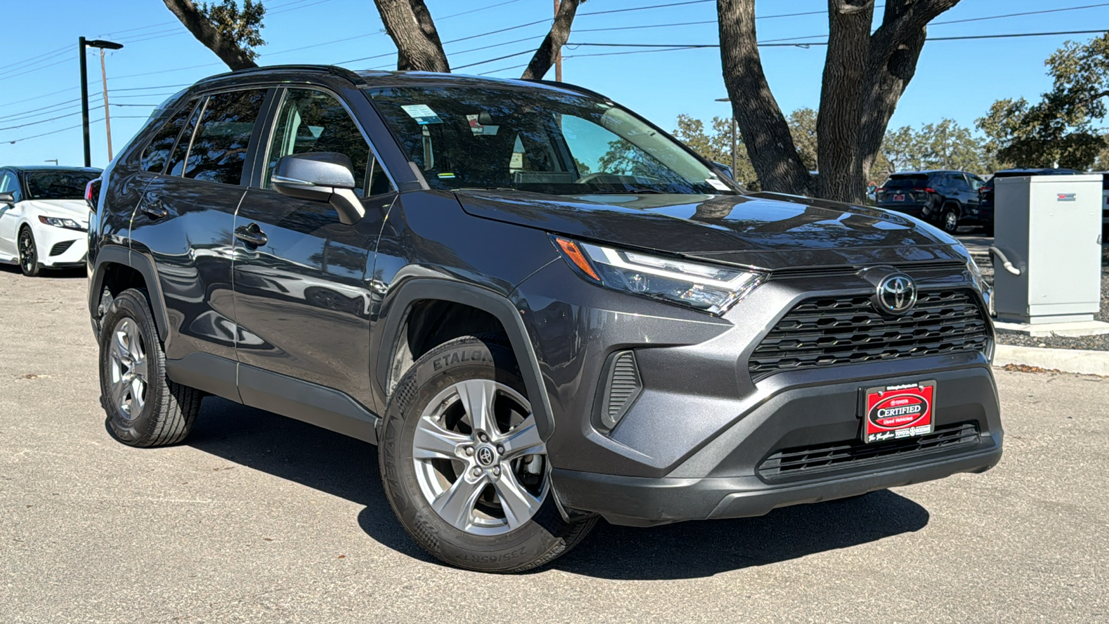 2022 Toyota RAV4 XLE 36