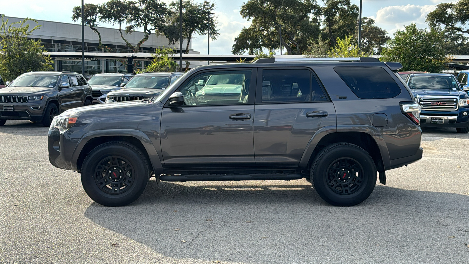 2023 Toyota 4Runner SR5 5