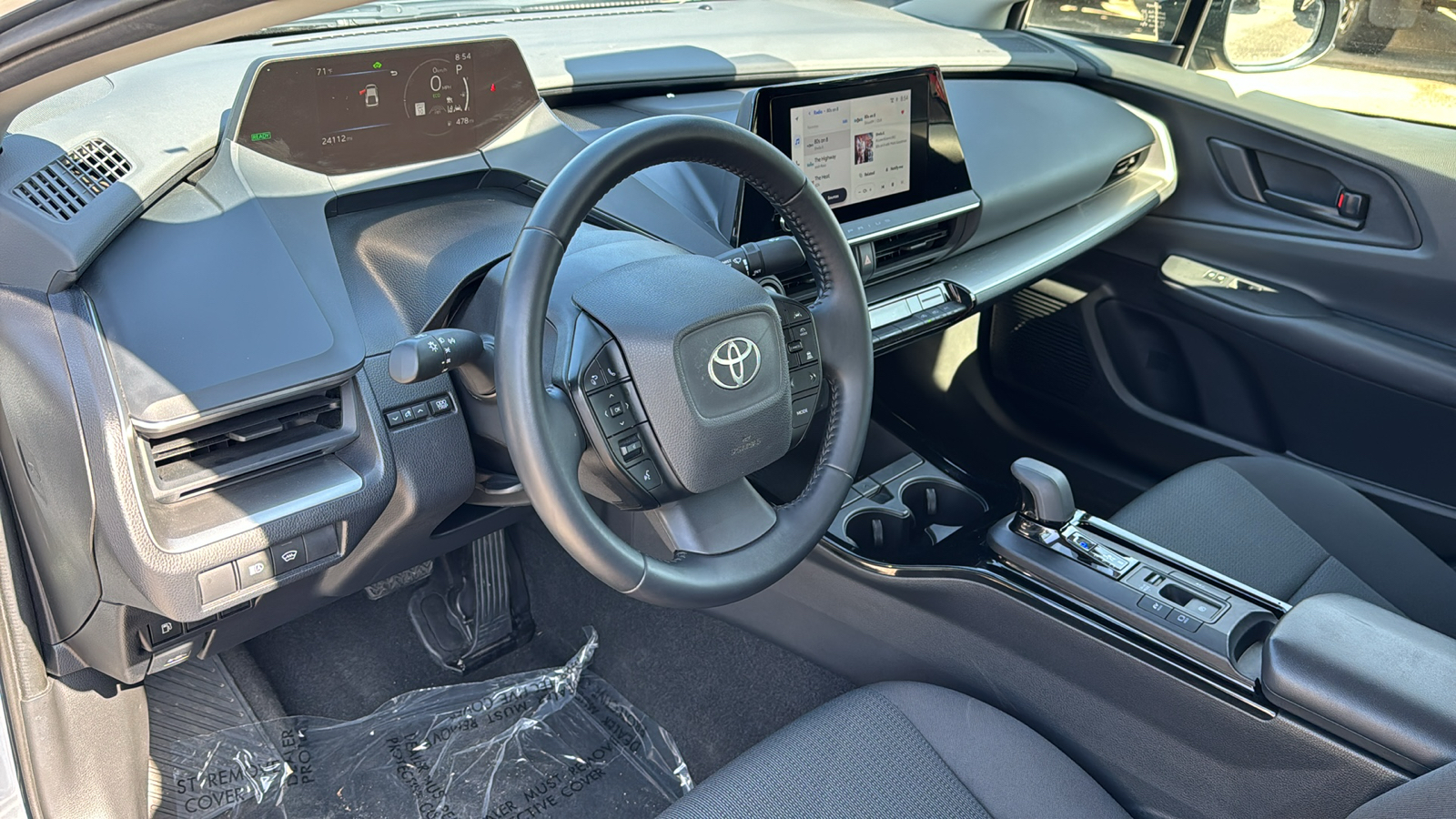 2024 Toyota Prius LE 11