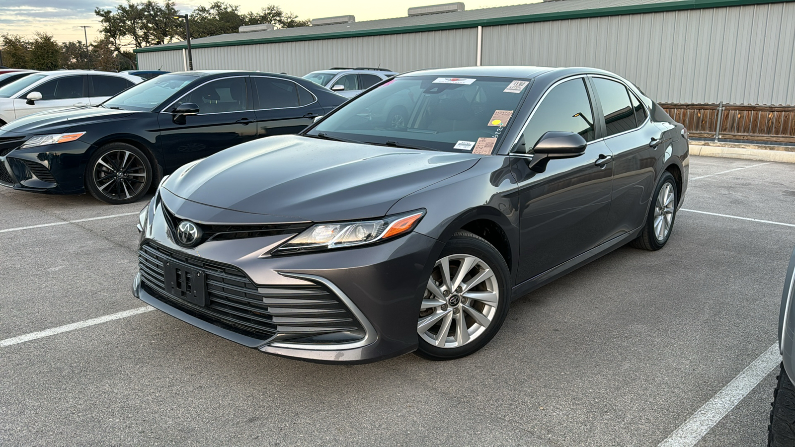 2022 Toyota Camry LE 4