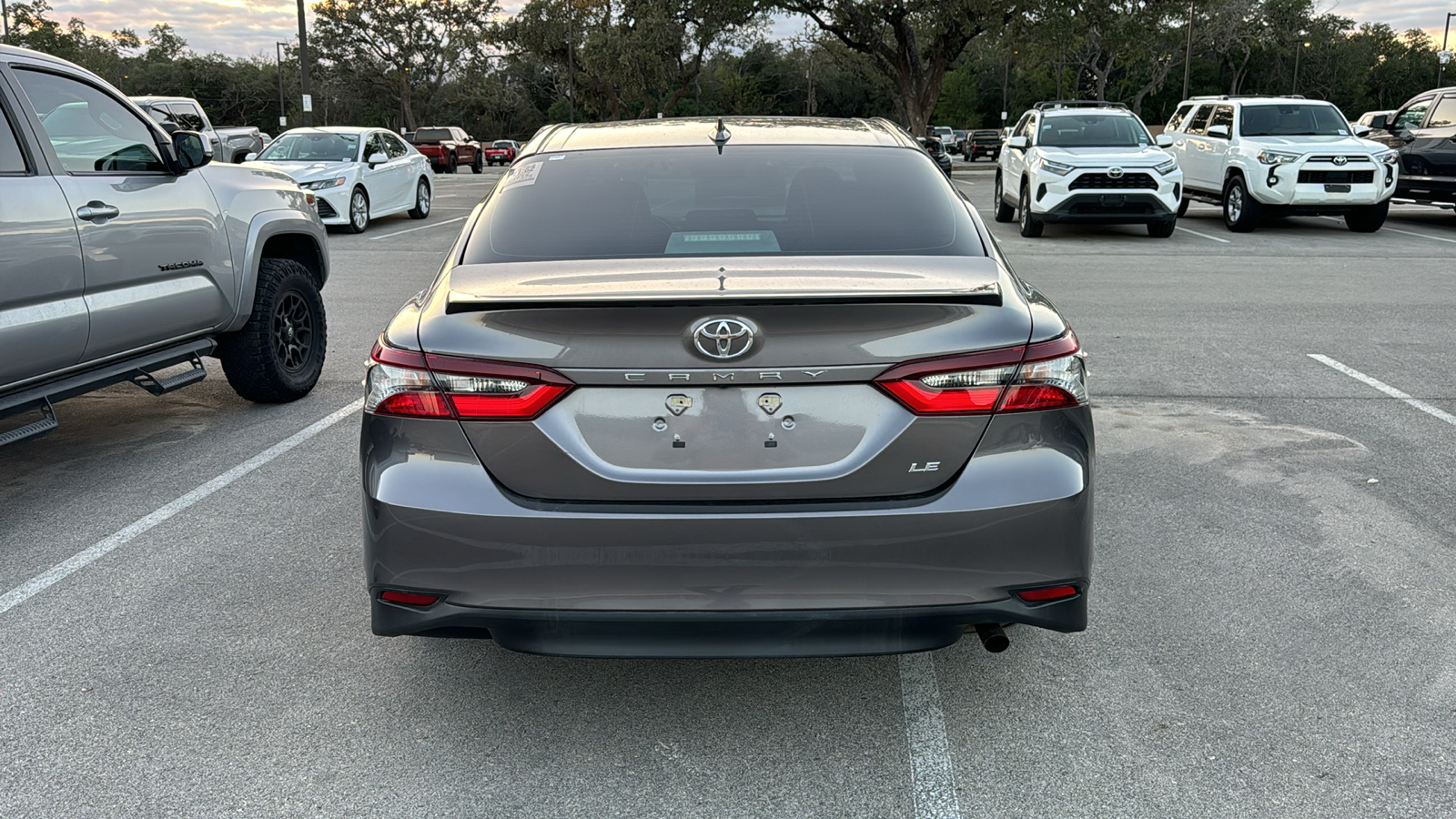 2022 Toyota Camry LE 6