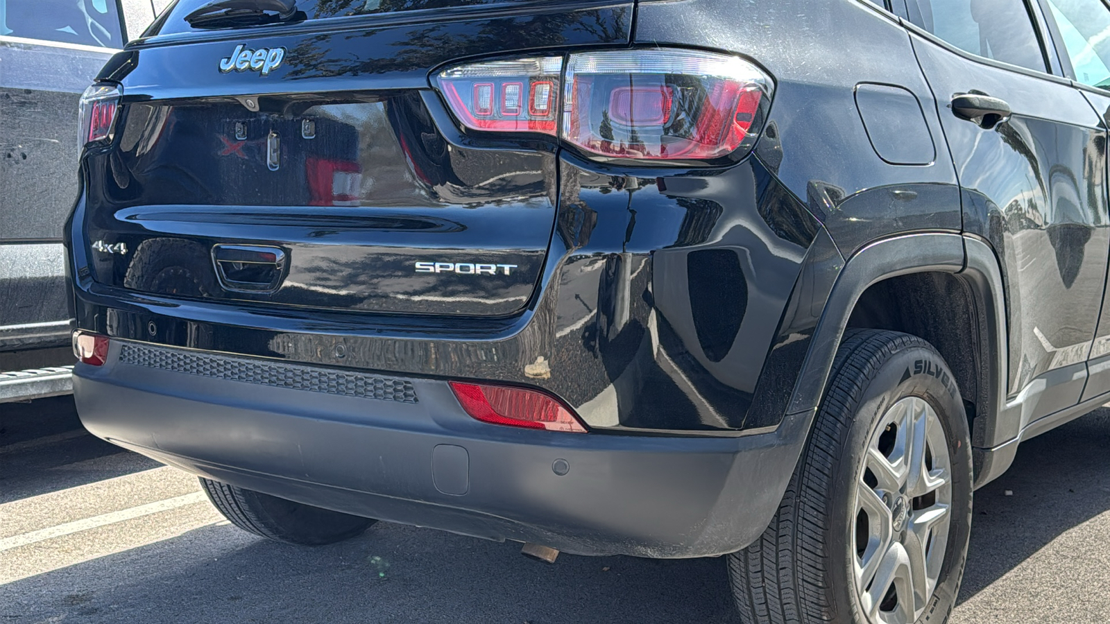 2018 Jeep Compass Sport 8