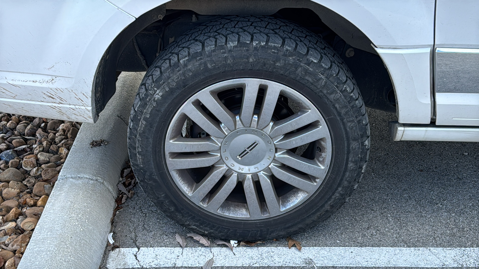 2010 Lincoln Navigator L 7