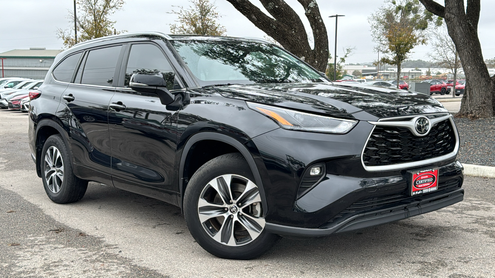 2023 Toyota Highlander XLE 2