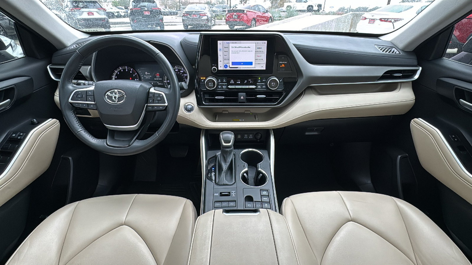 2023 Toyota Highlander XLE 29