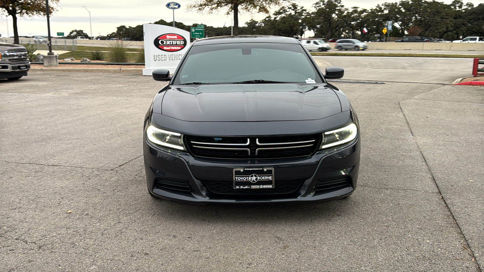 2017 Dodge Charger SE 2