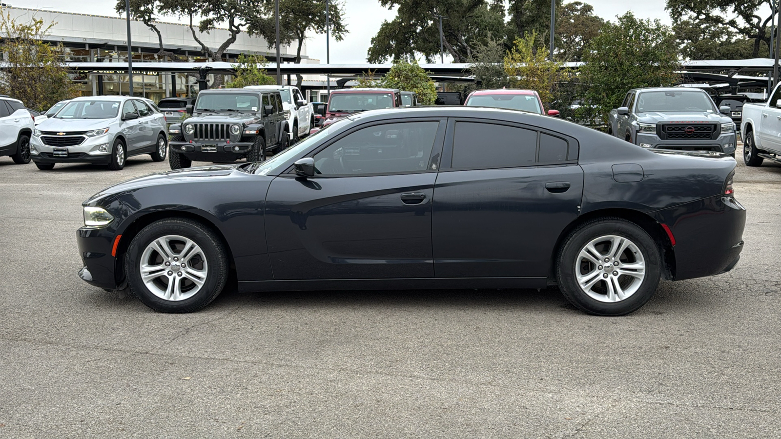 2017 Dodge Charger SE 4