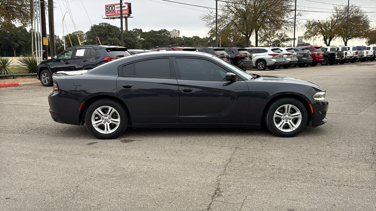 2017 Dodge Charger SE 8