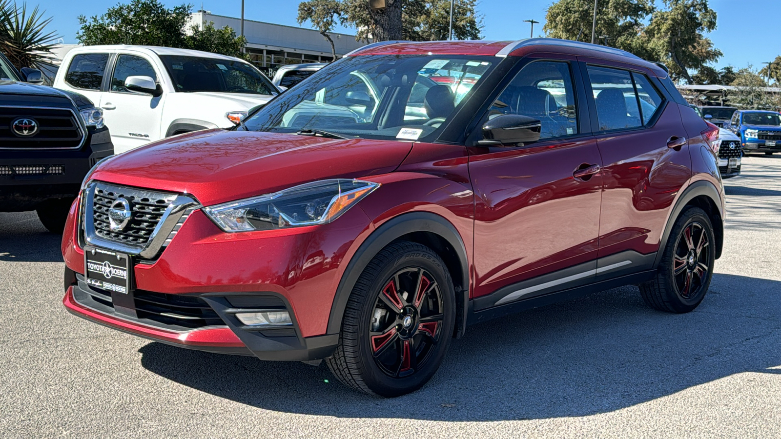 2020 Nissan Kicks SR 3