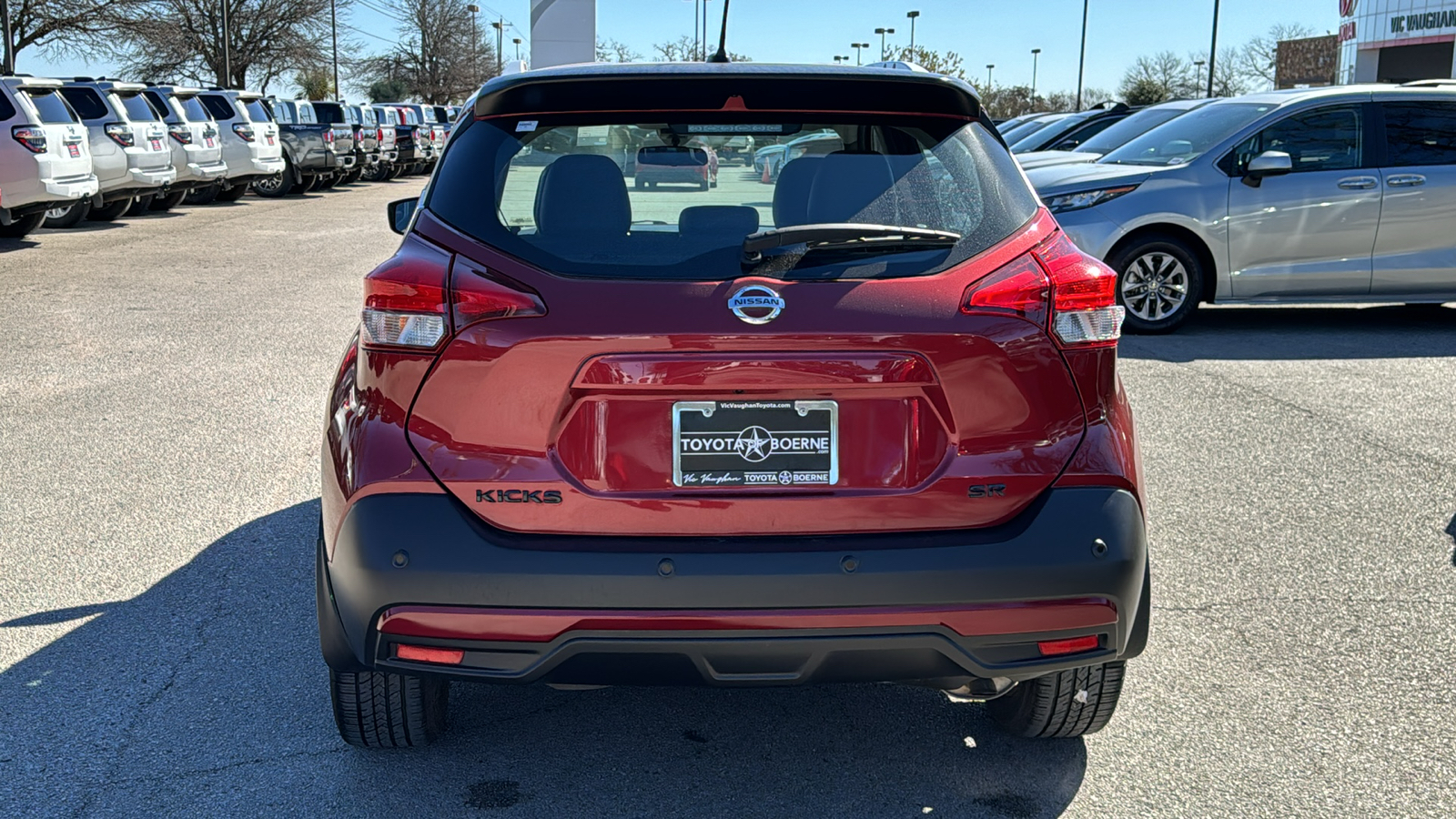 2020 Nissan Kicks SR 6