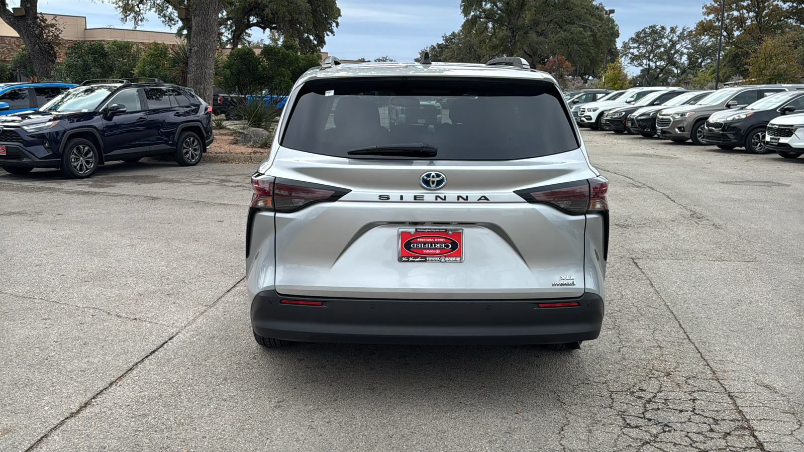 2023 Toyota Sienna XLE 6