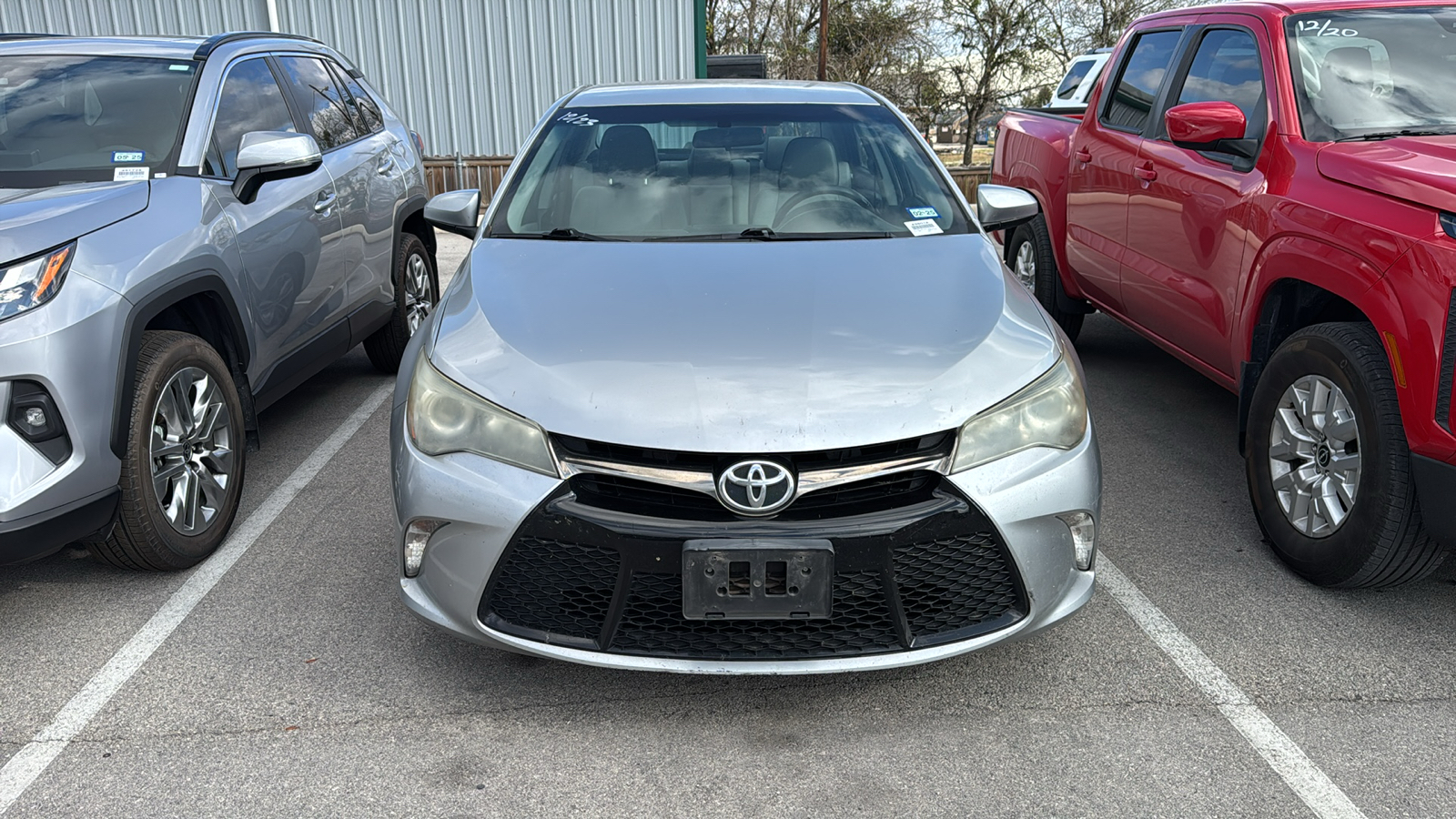 2016 Toyota Camry SE 2