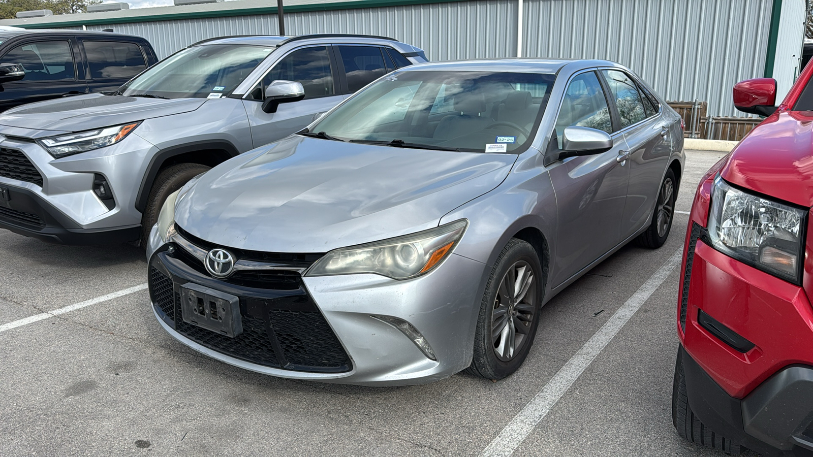 2016 Toyota Camry SE 3