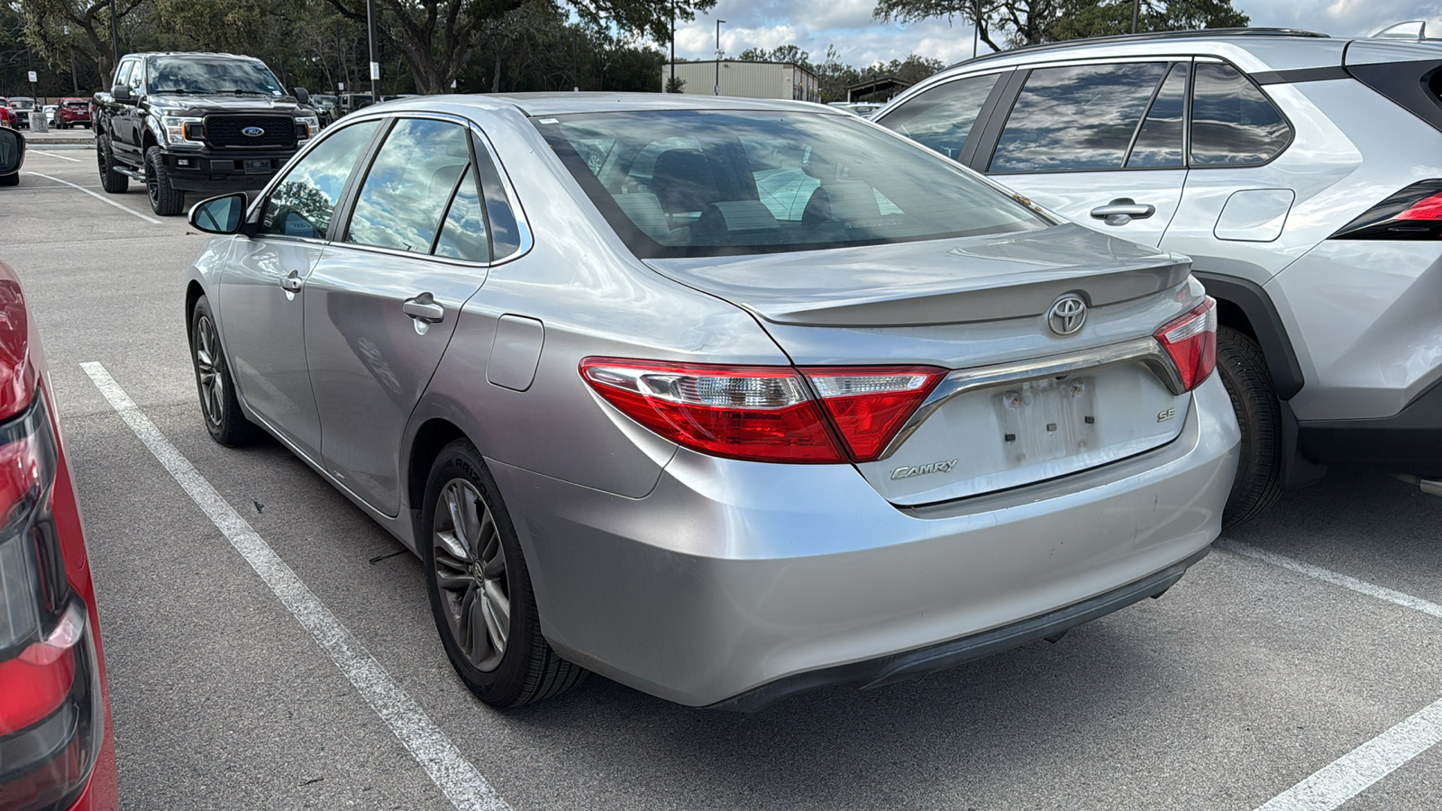 2016 Toyota Camry SE 4