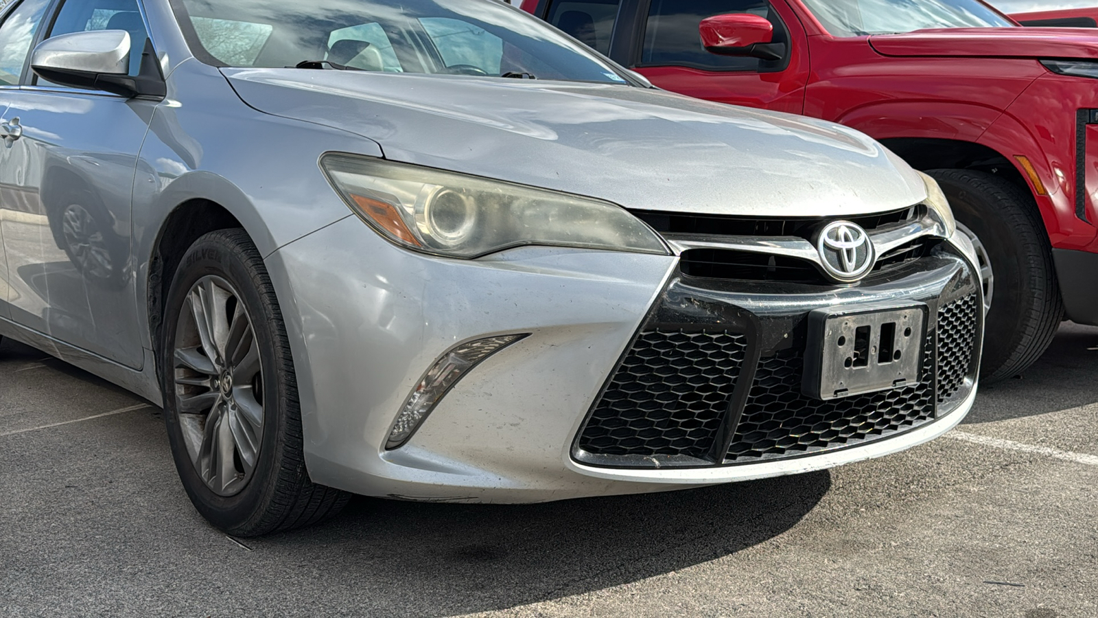 2016 Toyota Camry SE 9