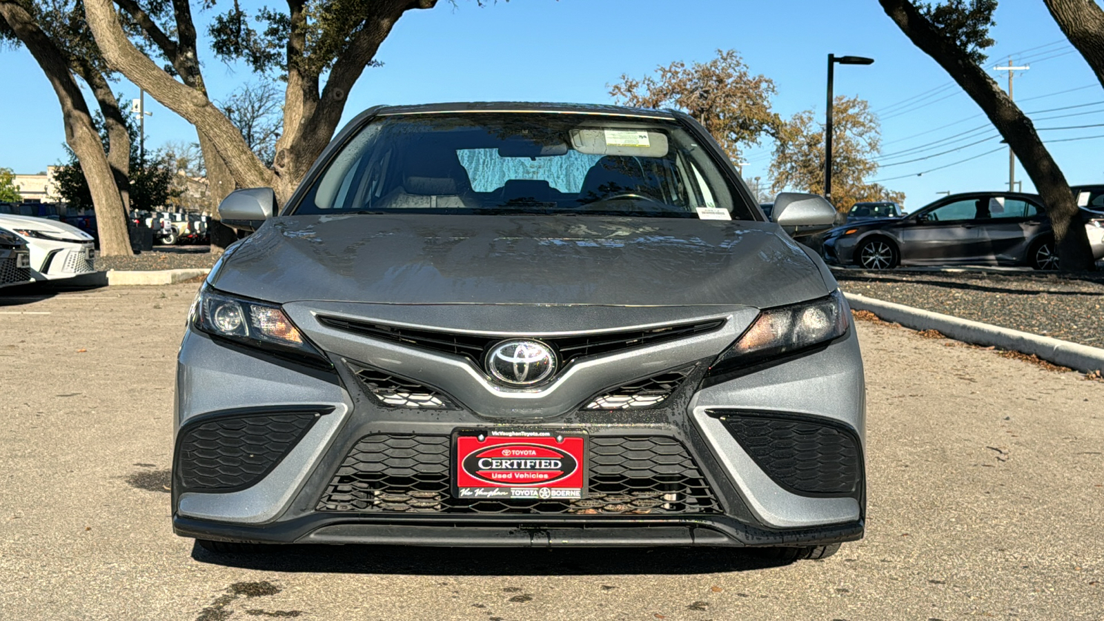 2021 Toyota Camry SE 2