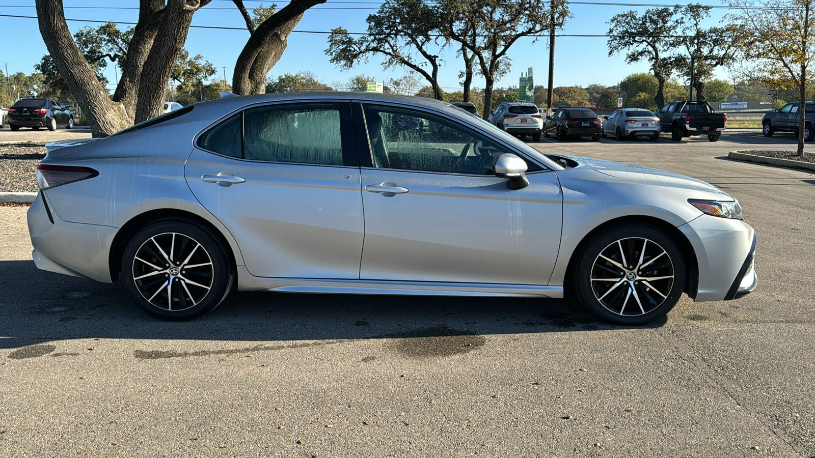 2021 Toyota Camry SE 8