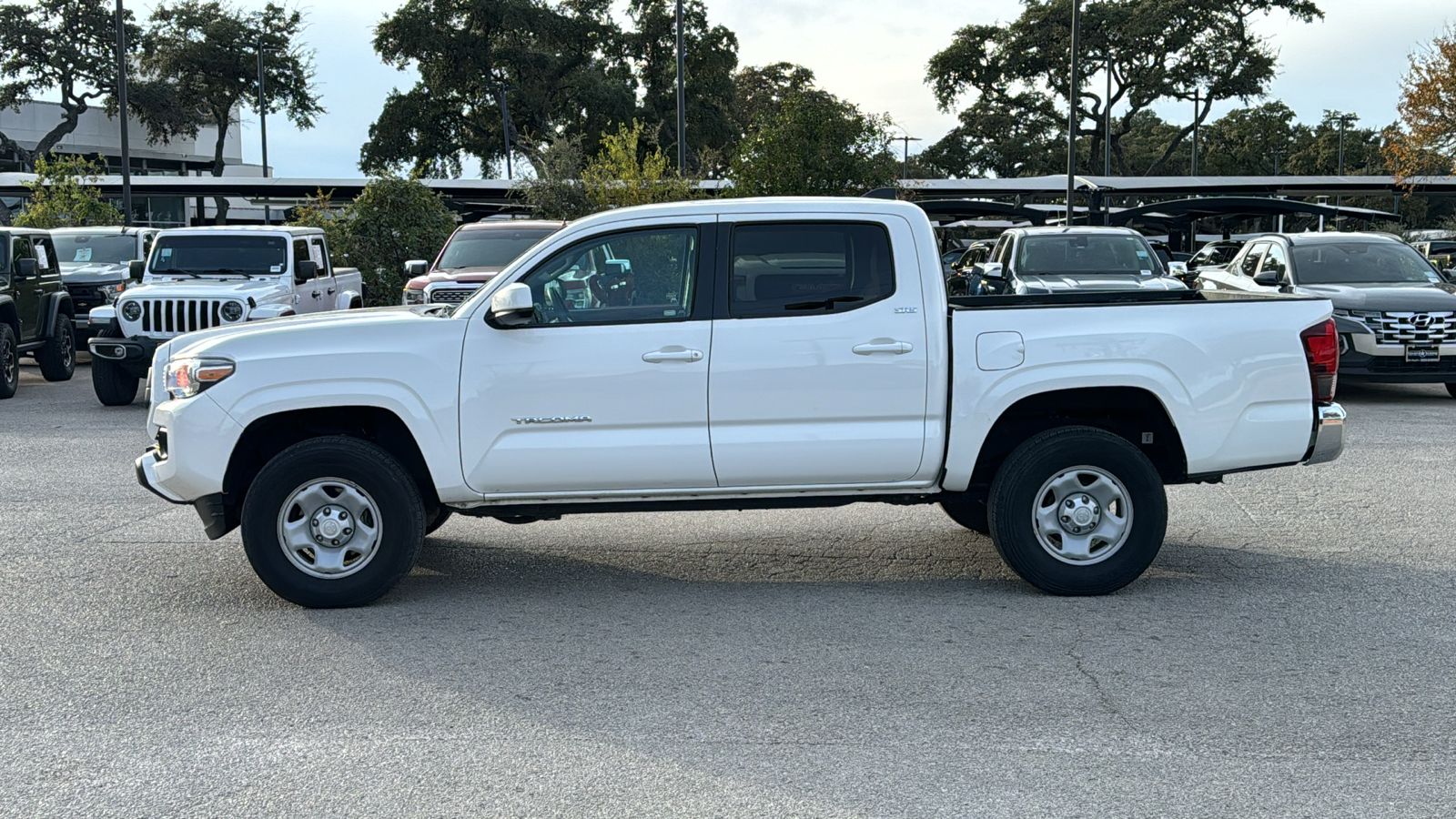 2023 Toyota Tacoma SR5 4