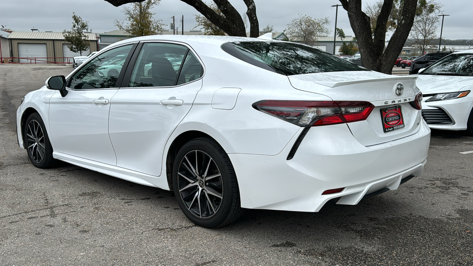 2022 Toyota Camry SE 6