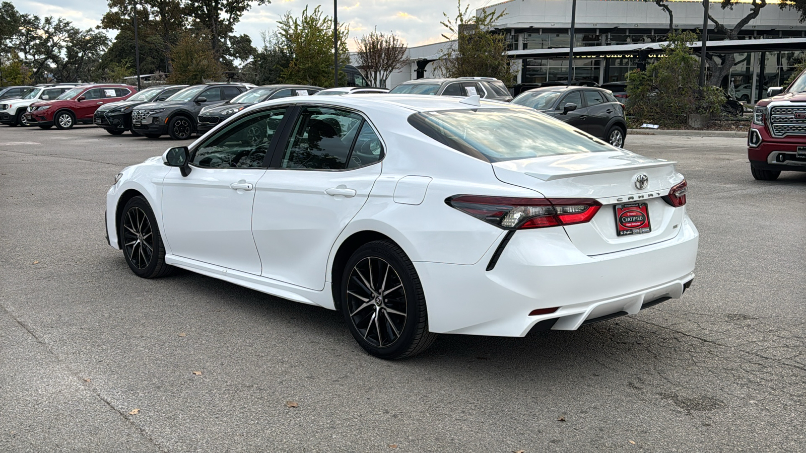 2022 Toyota Camry SE 5