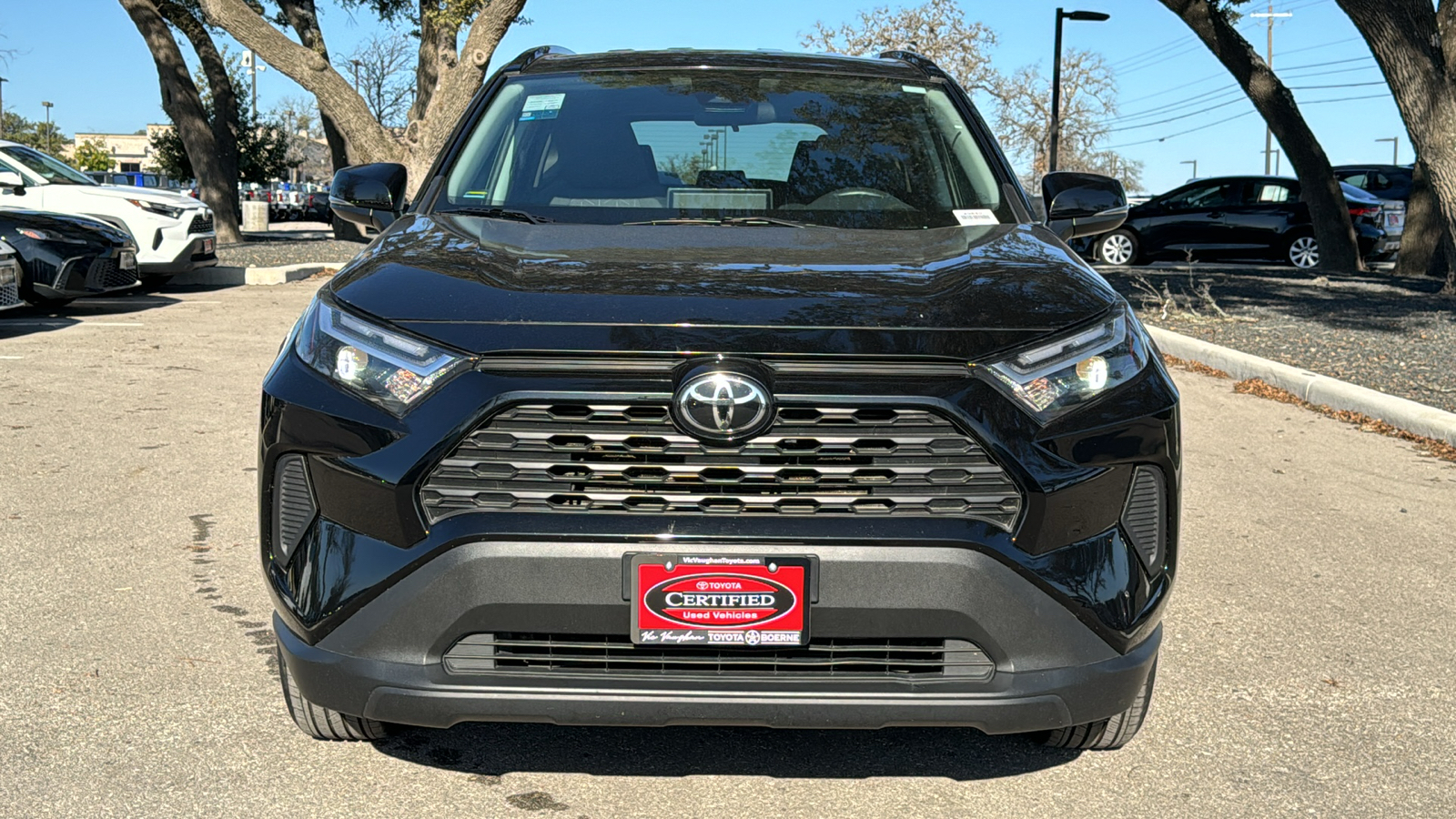 2023 Toyota RAV4 XLE 2