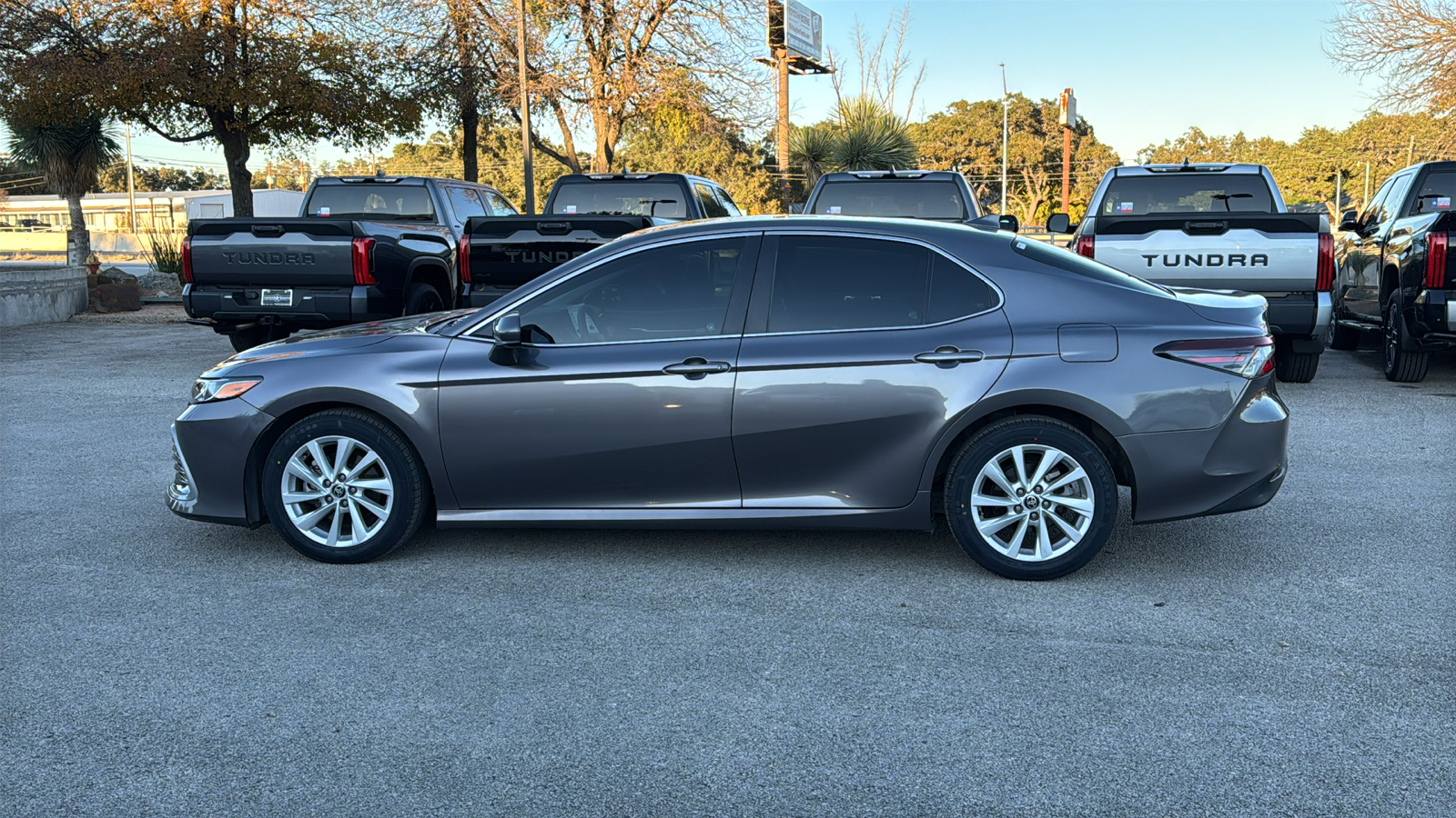 2023 Toyota Camry LE 4