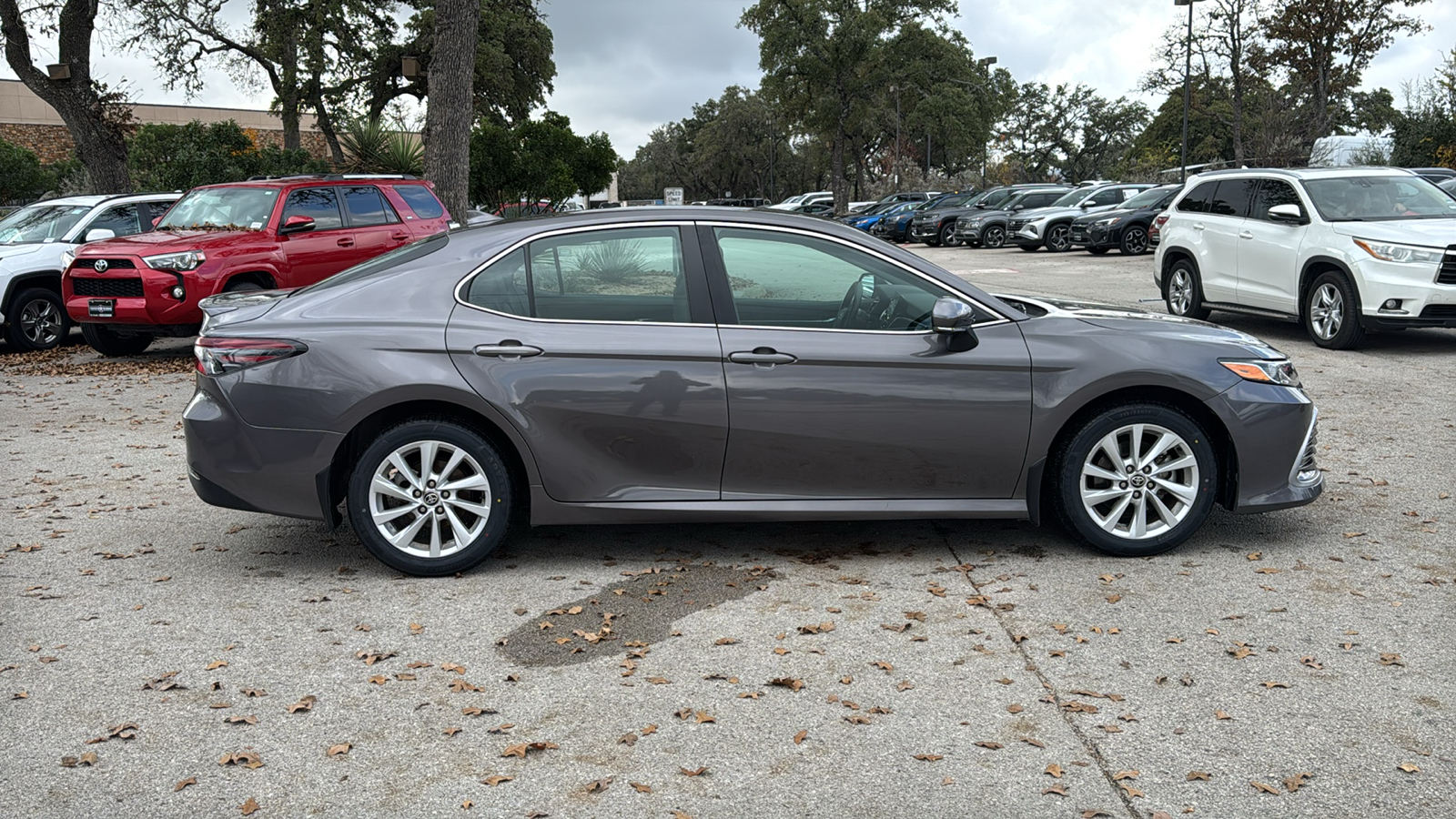 2023 Toyota Camry LE 8