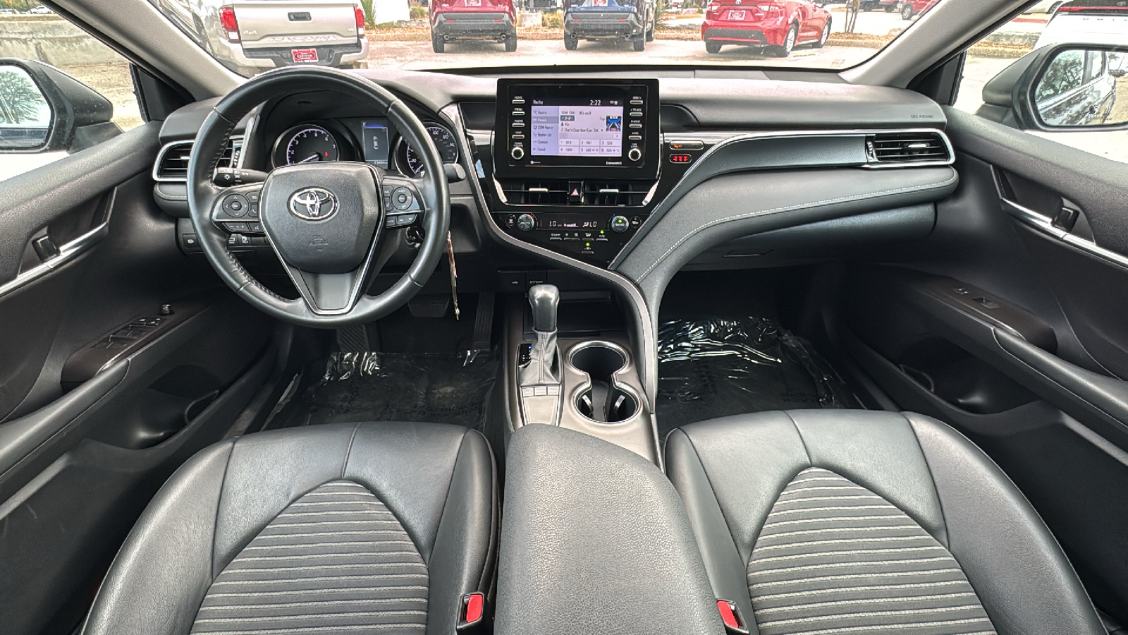 2023 Toyota Camry SE 18