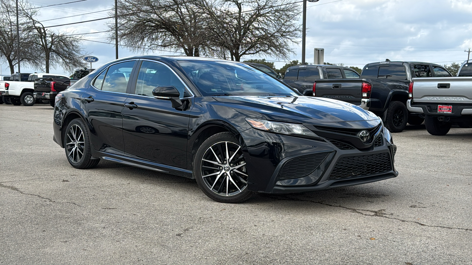 2023 Toyota Camry SE 39