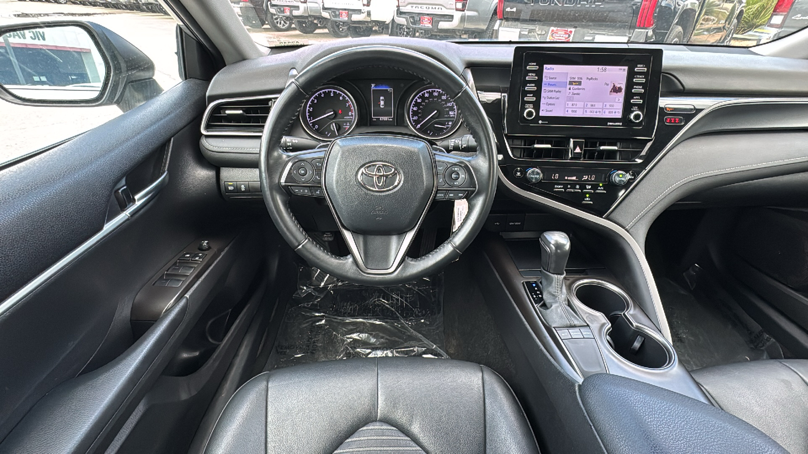 2022 Toyota Camry SE 19