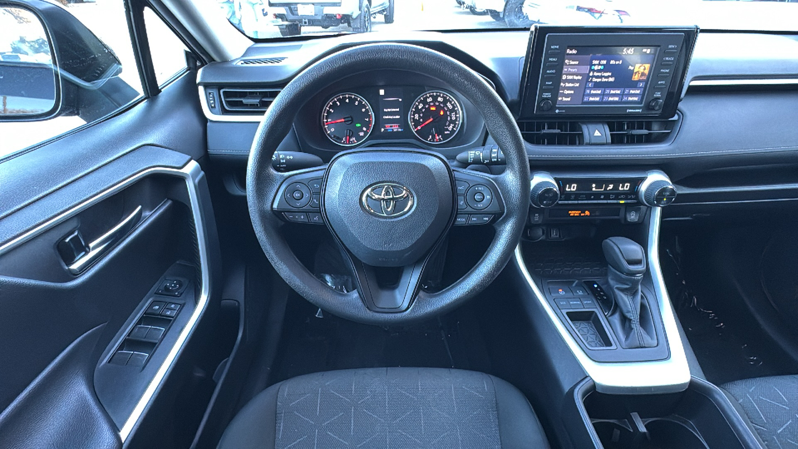 2022 Toyota RAV4 XLE 19