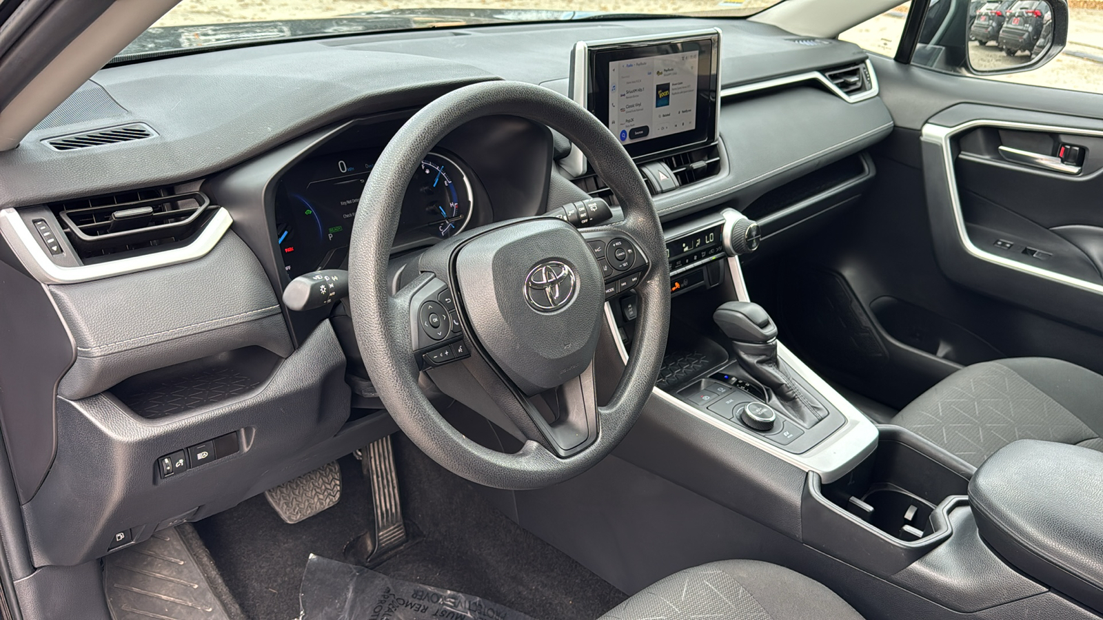 2024 Toyota RAV4 Hybrid XLE 11