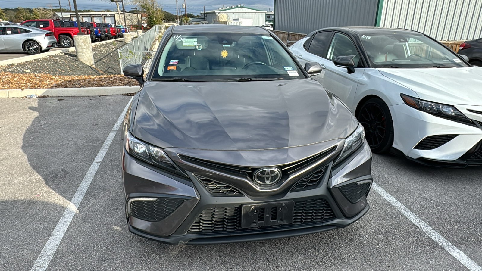 2023 Toyota Camry SE 2