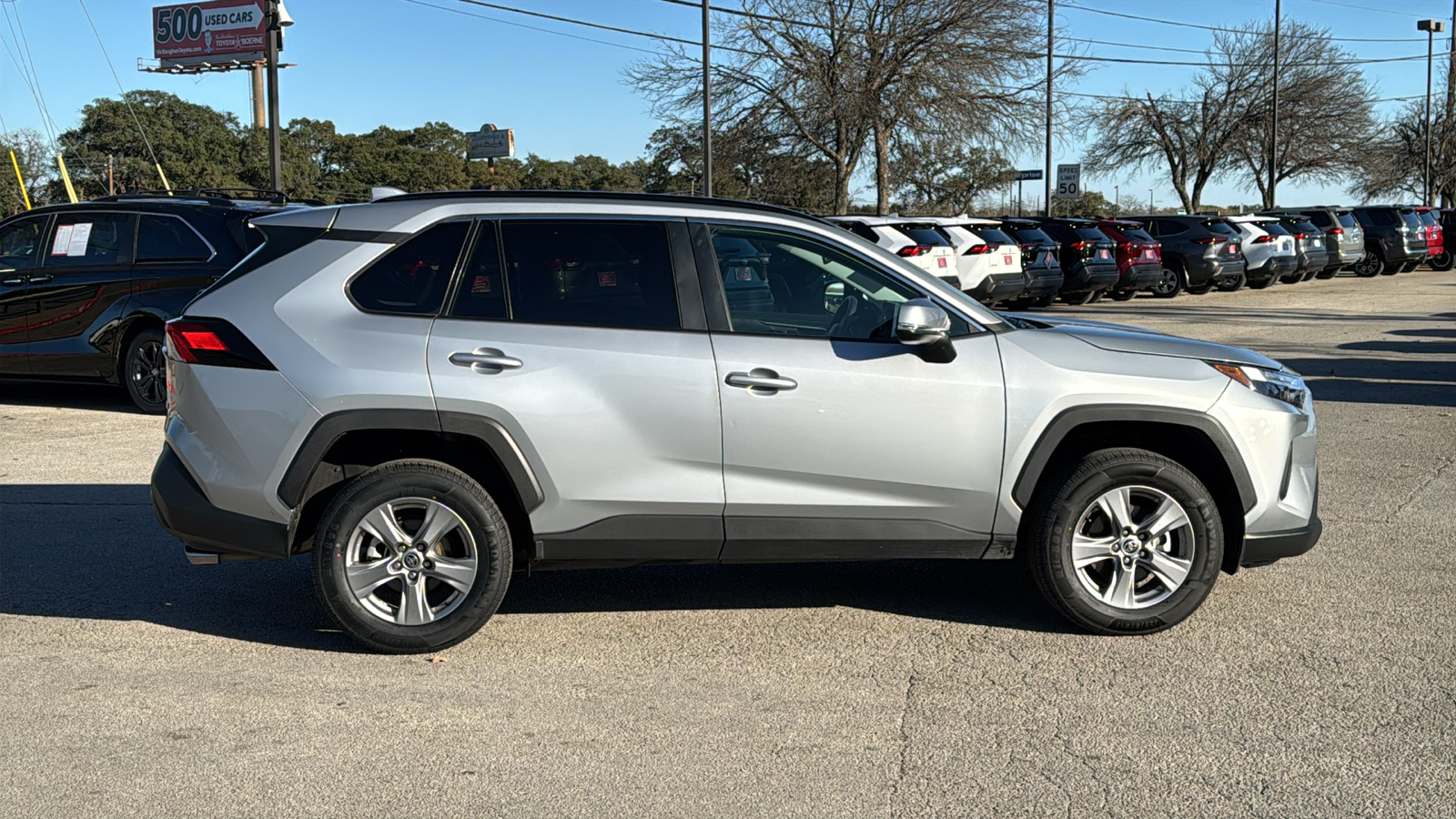 2024 Toyota RAV4 XLE 8