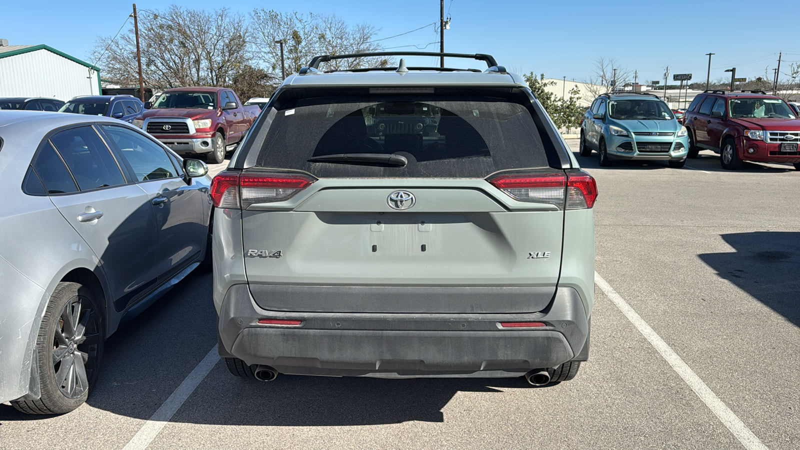 2023 Toyota RAV4 XLE Premium 5