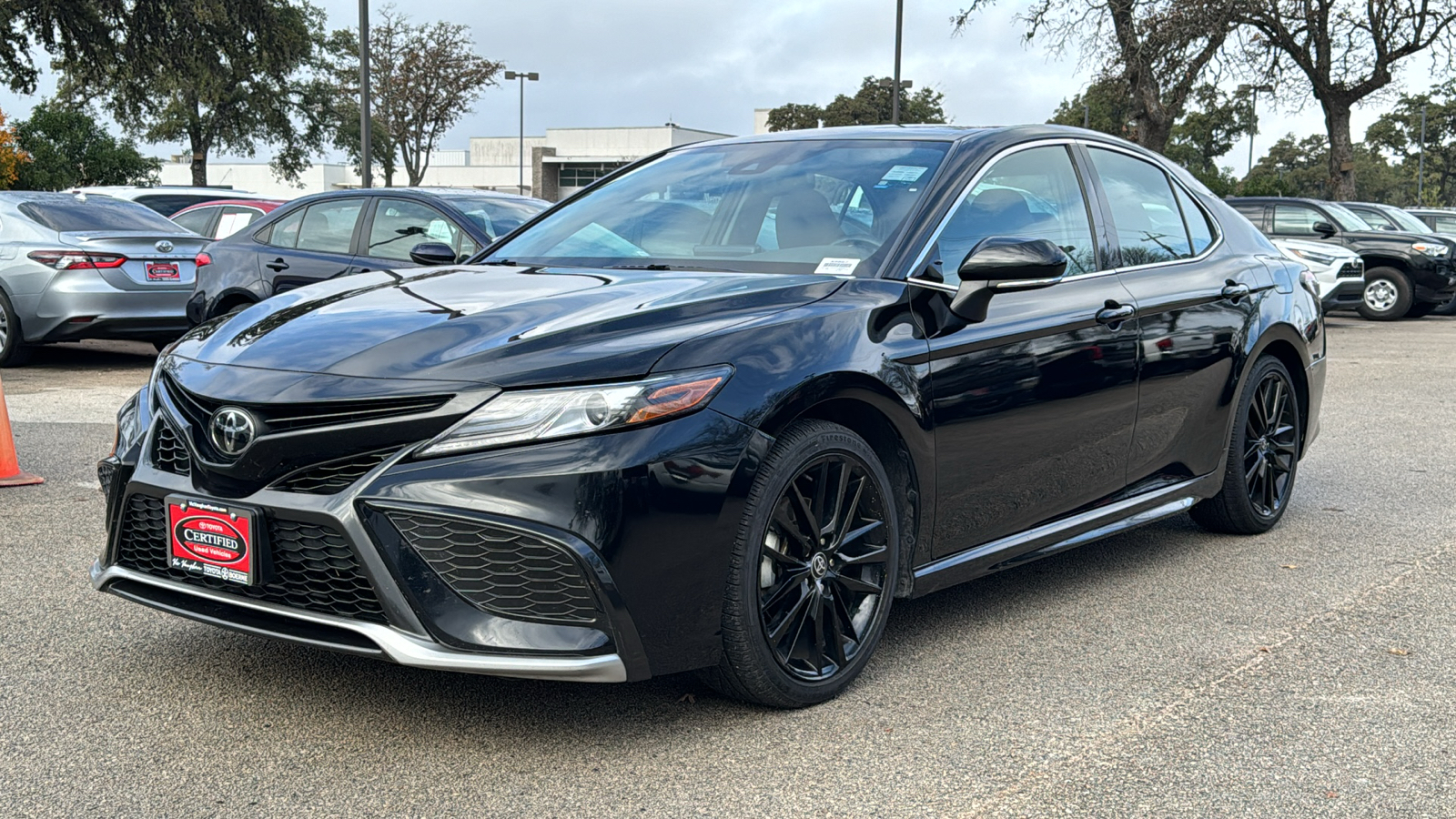 2023 Toyota Camry XSE 3