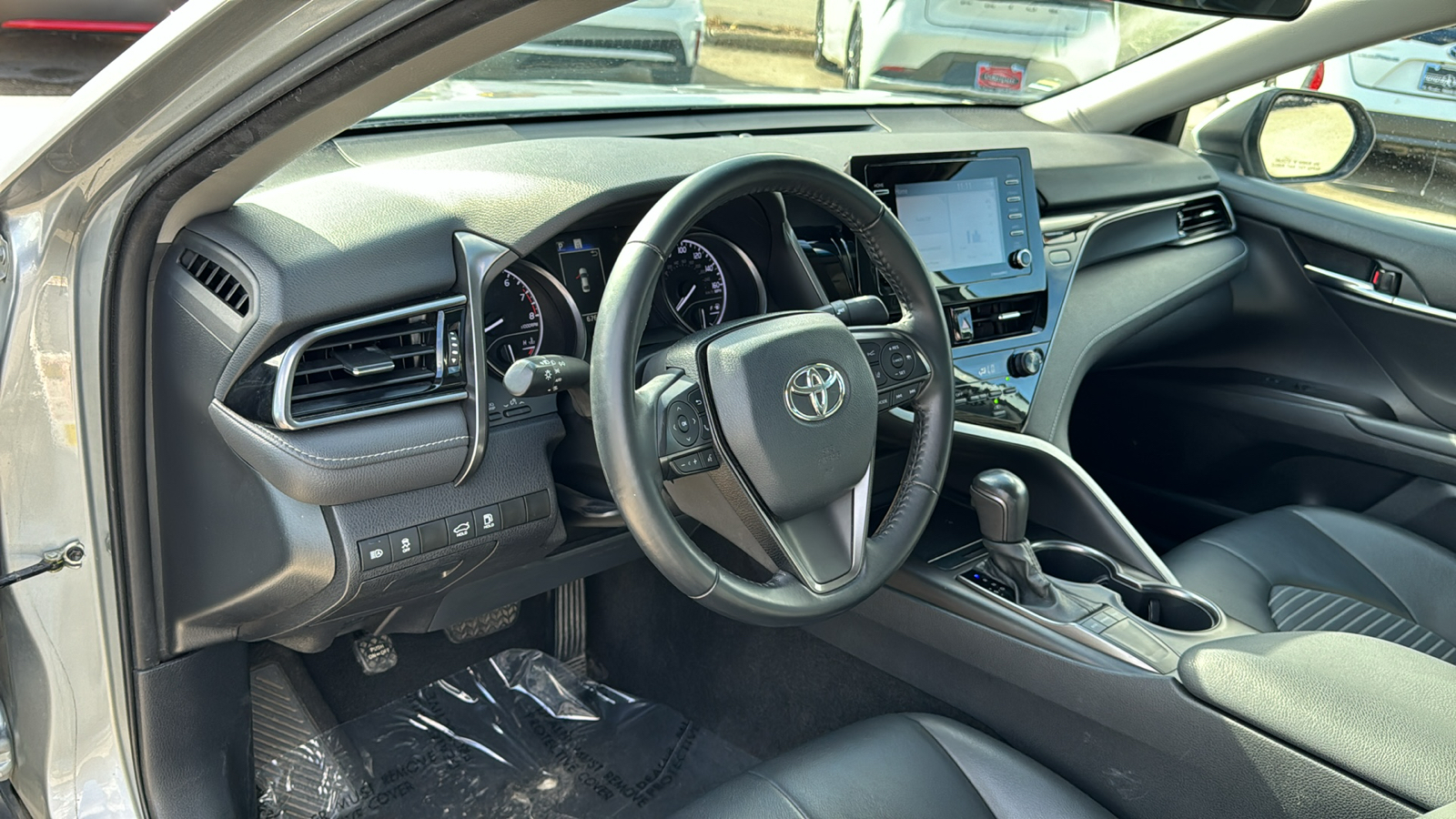 2022 Toyota Camry SE 12