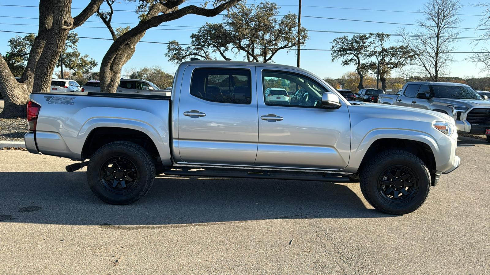 2023 Toyota Tacoma SR 8