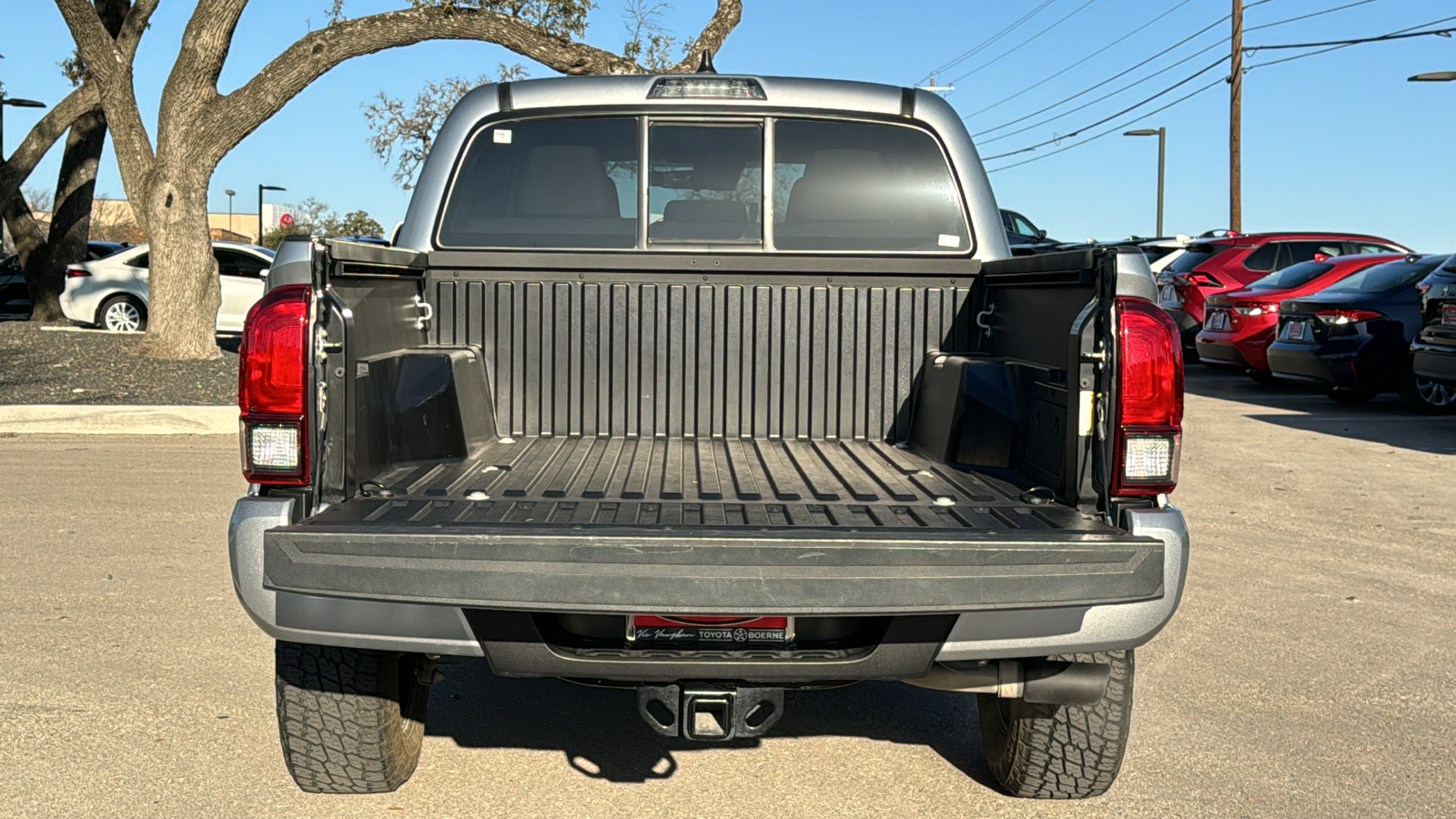 2023 Toyota Tacoma SR 18