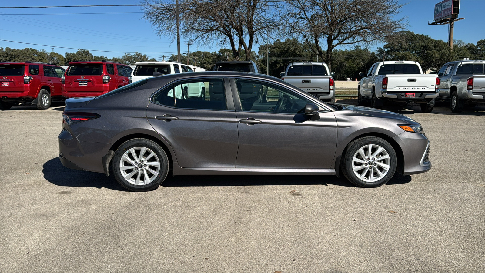 2023 Toyota Camry LE 8