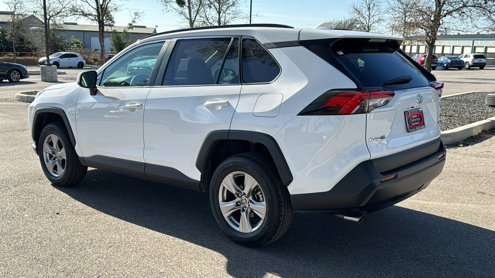 2022 Toyota RAV4 XLE 5