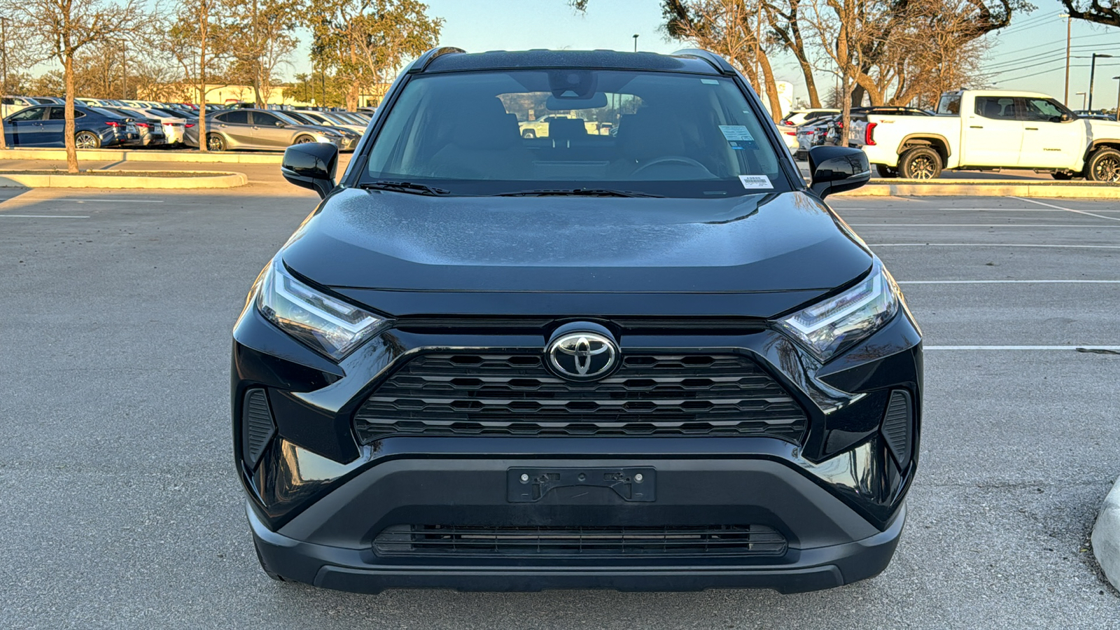 2023 Toyota RAV4 XLE 2