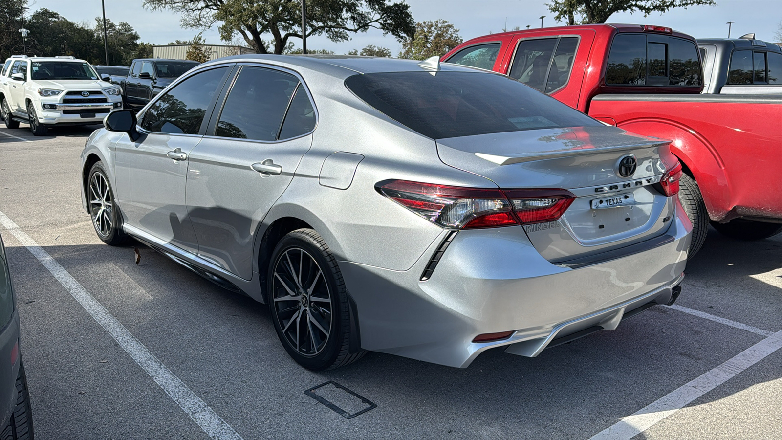 2023 Toyota Camry SE 4